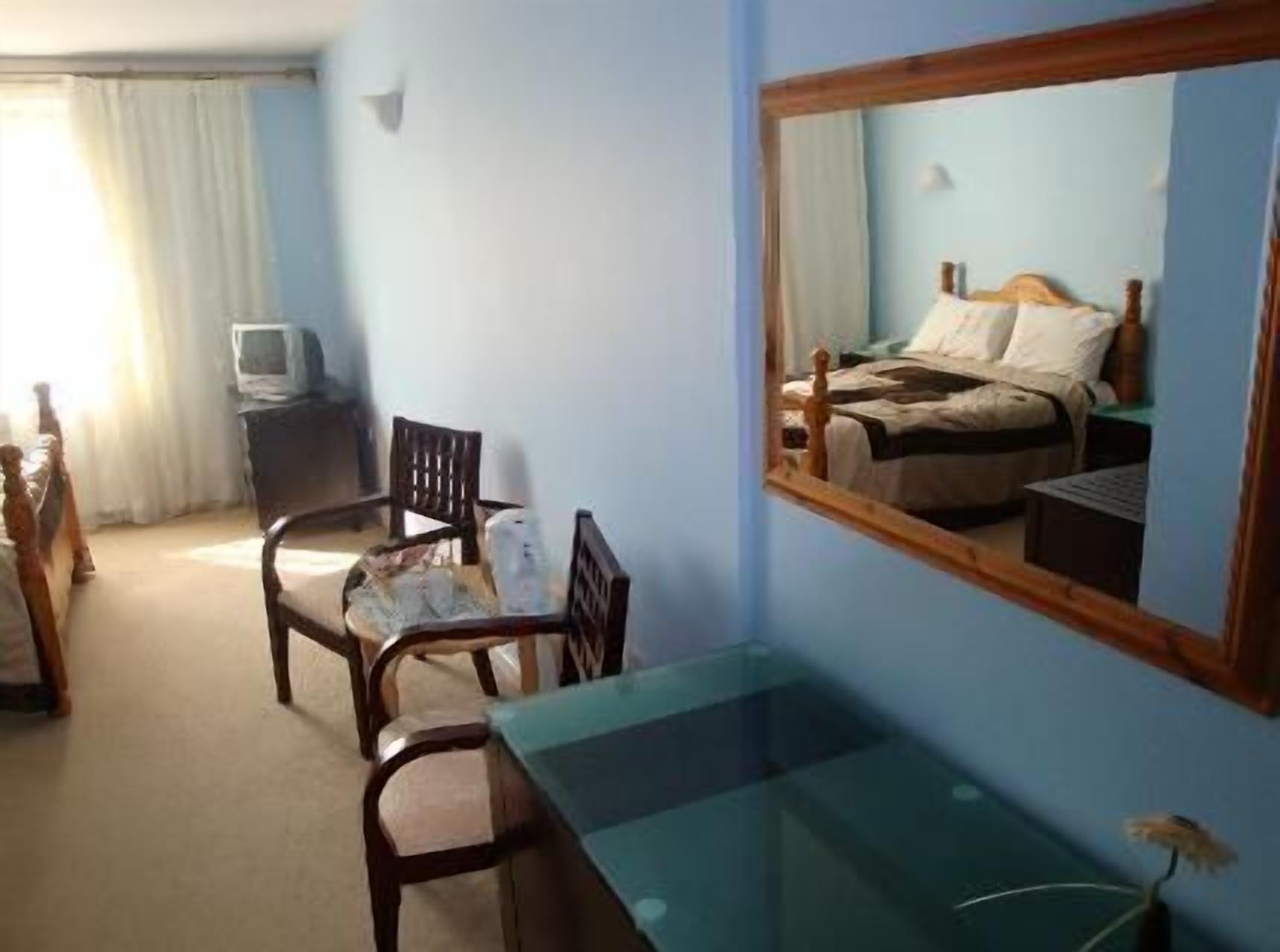 Stansted Skyline Hotel Грейт Дънмоу Екстериор снимка