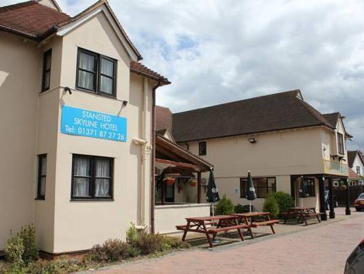 Stansted Skyline Hotel Грейт Дънмоу Екстериор снимка